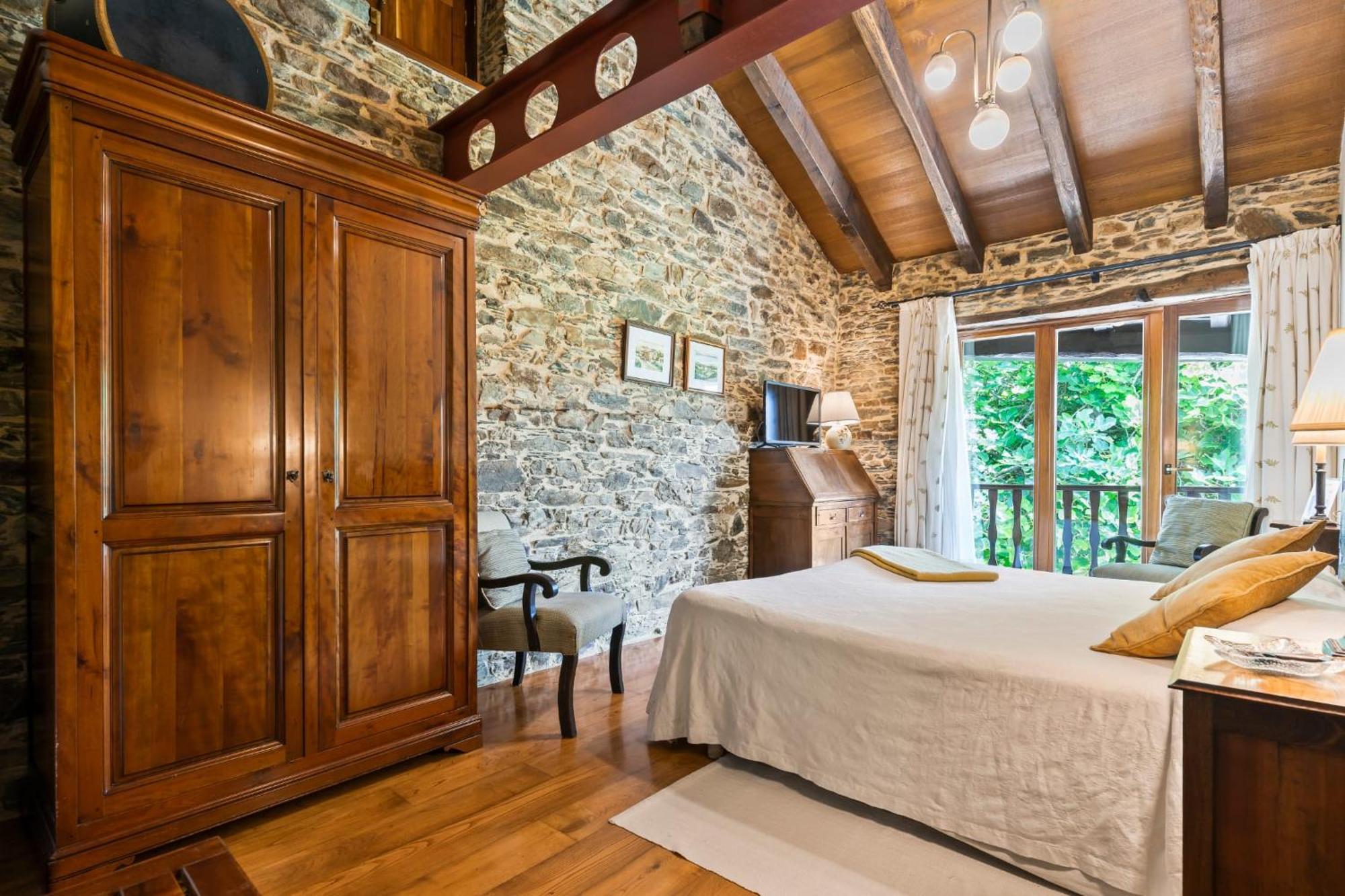 Casa Peleyon Bed & Breakfast Castropol Eksteriør bilde