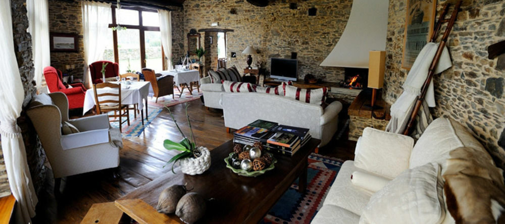 Casa Peleyon Bed & Breakfast Castropol Eksteriør bilde
